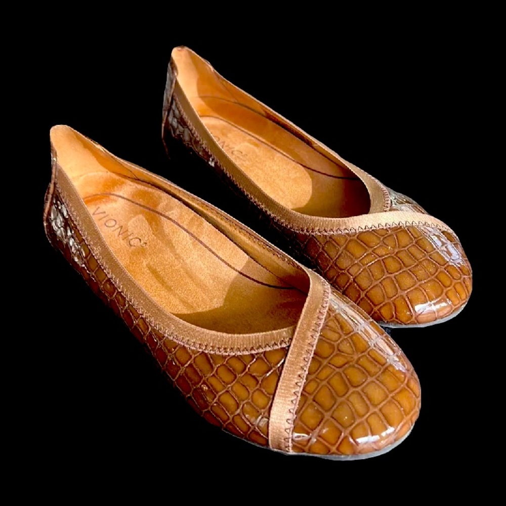 Vionic Spark Carroll Ballet Alligator Flats - image 2